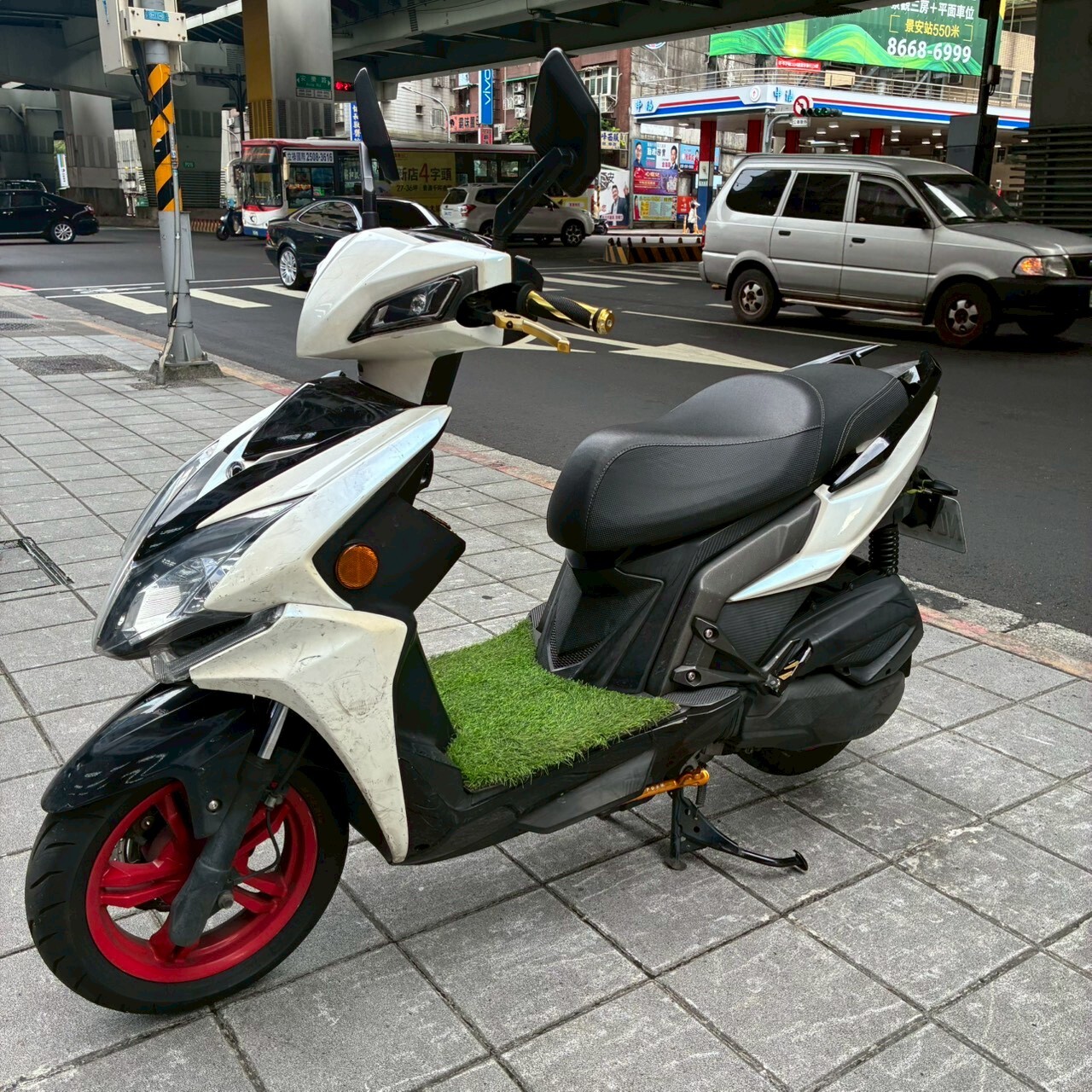 LINE_ALBUM_雷霆S_9722_260702_5