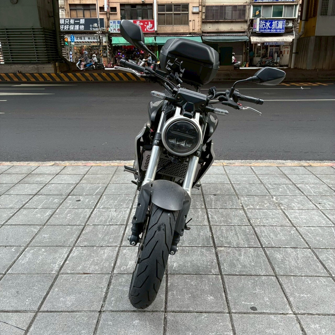 LINE_ALBUM_CB300R_9371_260702_5