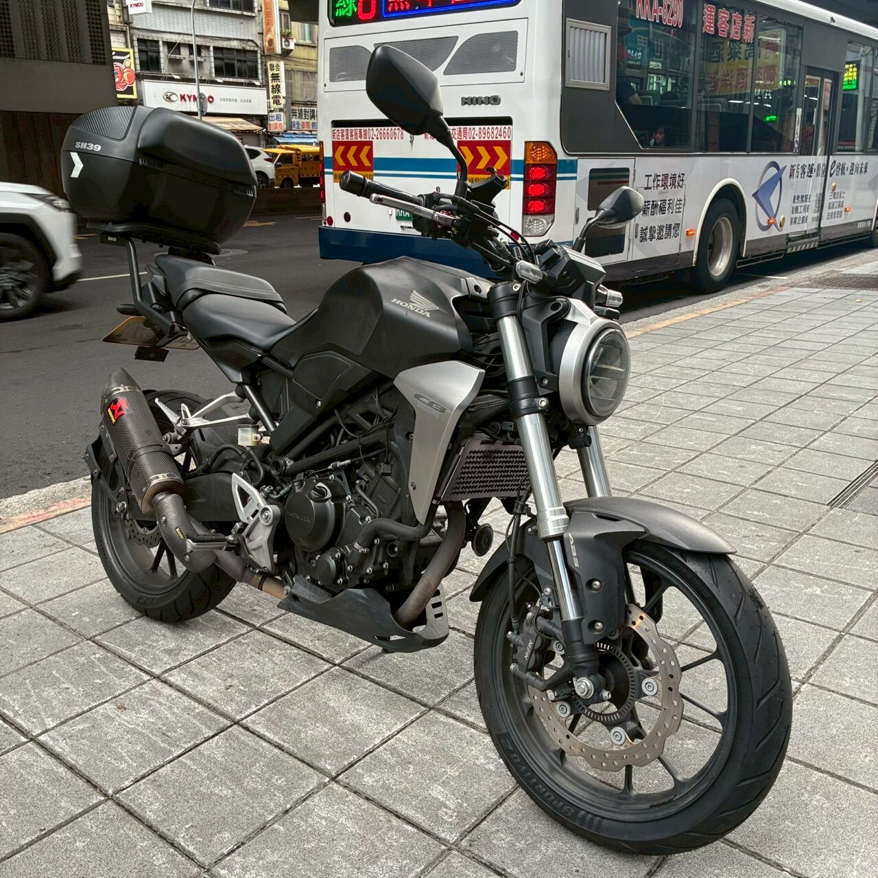 LINE_ALBUM_CB300R_9371_260702_6