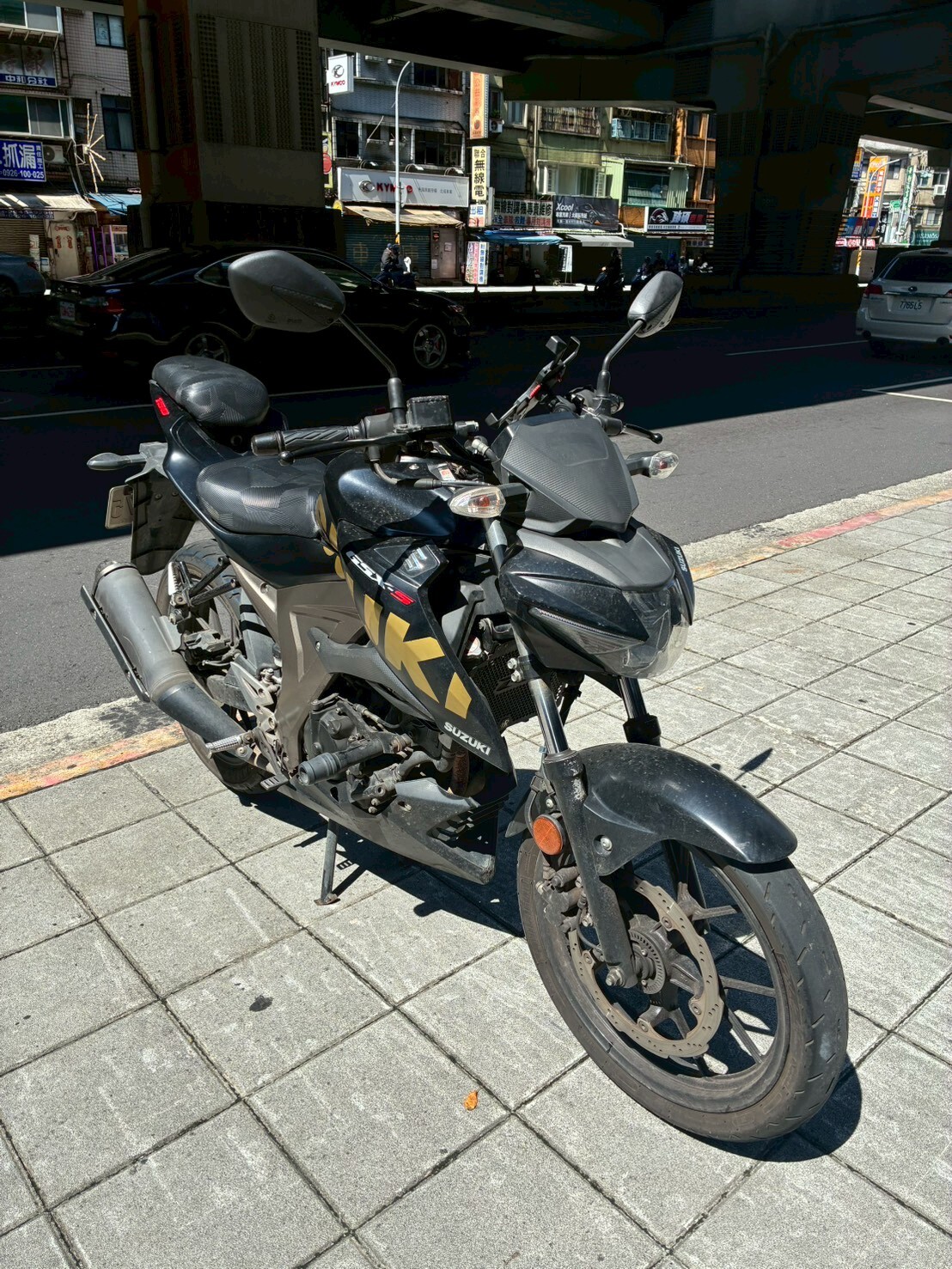 LINE_ALBUM_街魯_3375_260704_2