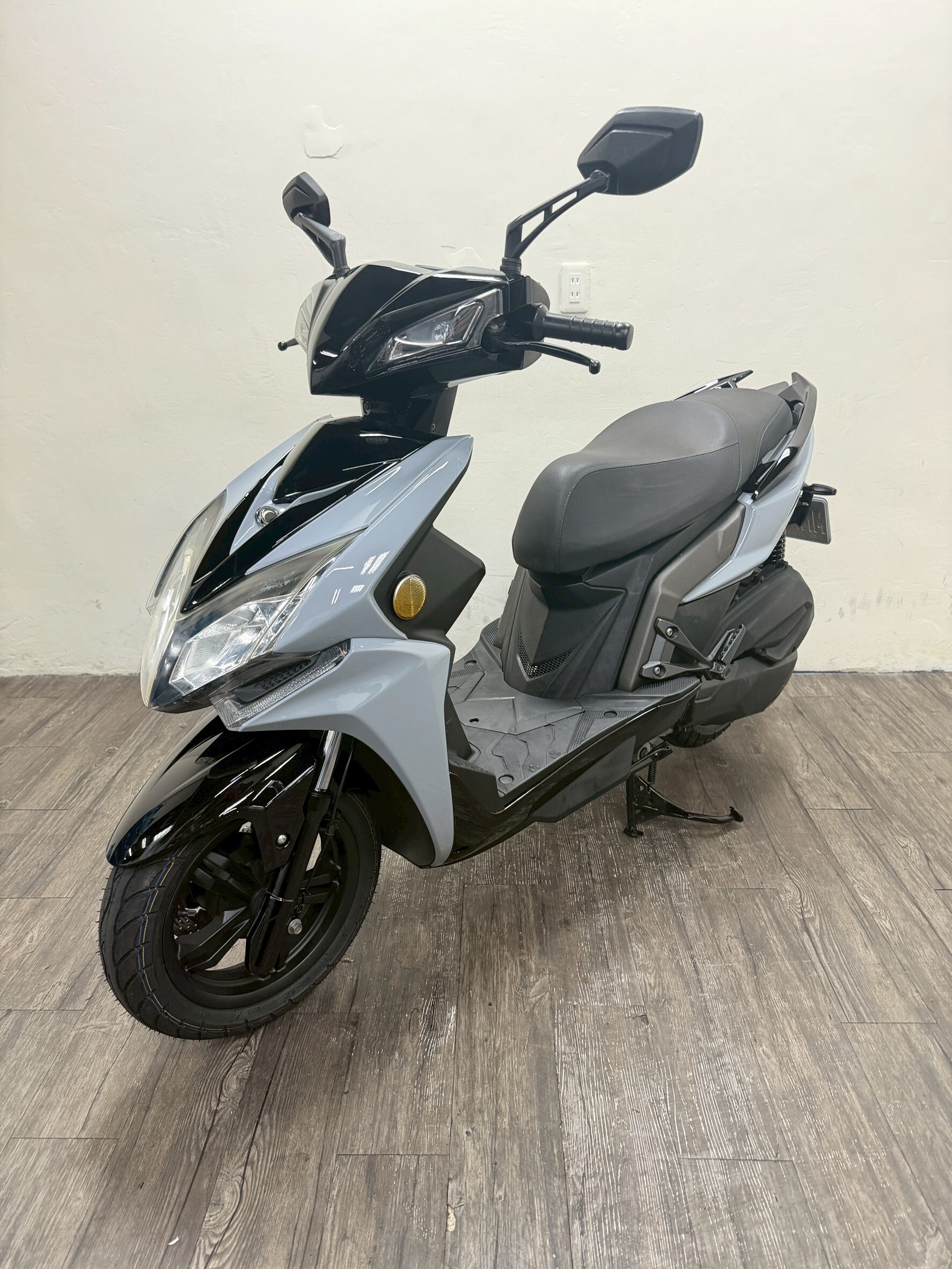 LINE_ALBUM_【新北新莊店】2017 光陽 雷霆S 150 ABS_6389 $45000 里程 19XXX_260706_2
