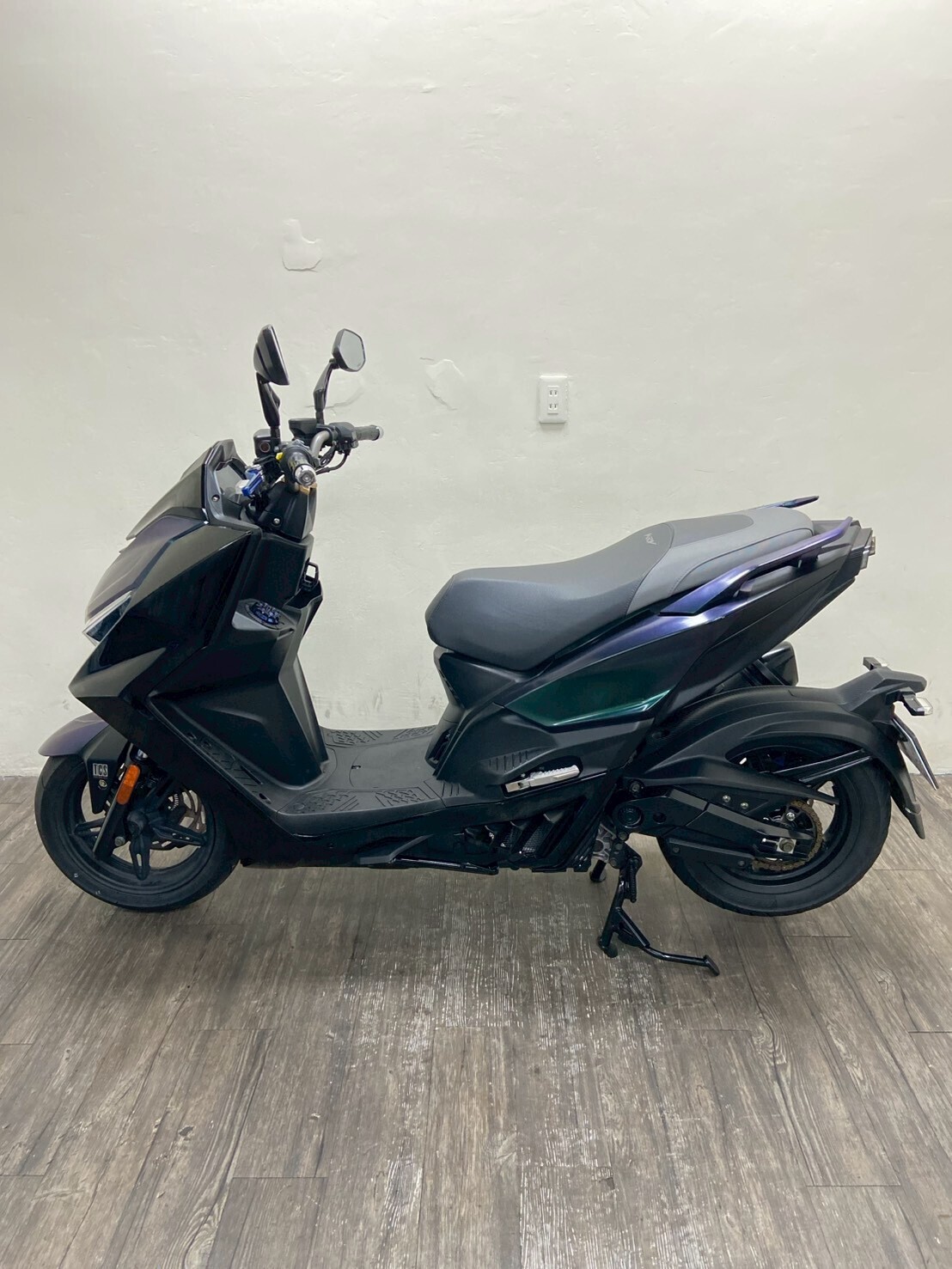 LINE_ALBUM_2022 光陽 KRV 180 MOTO _8696 $72,000 里程22XXX_260703_9
