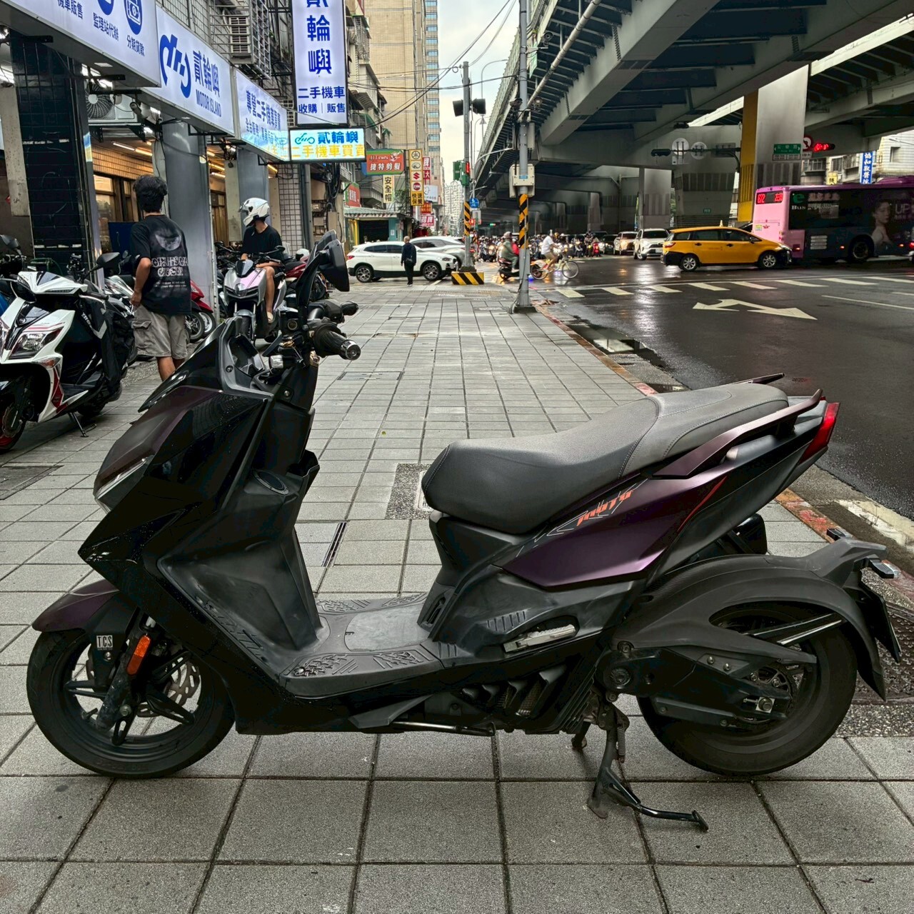 LINE_ALBUM_KRV 180_6819_260713_5