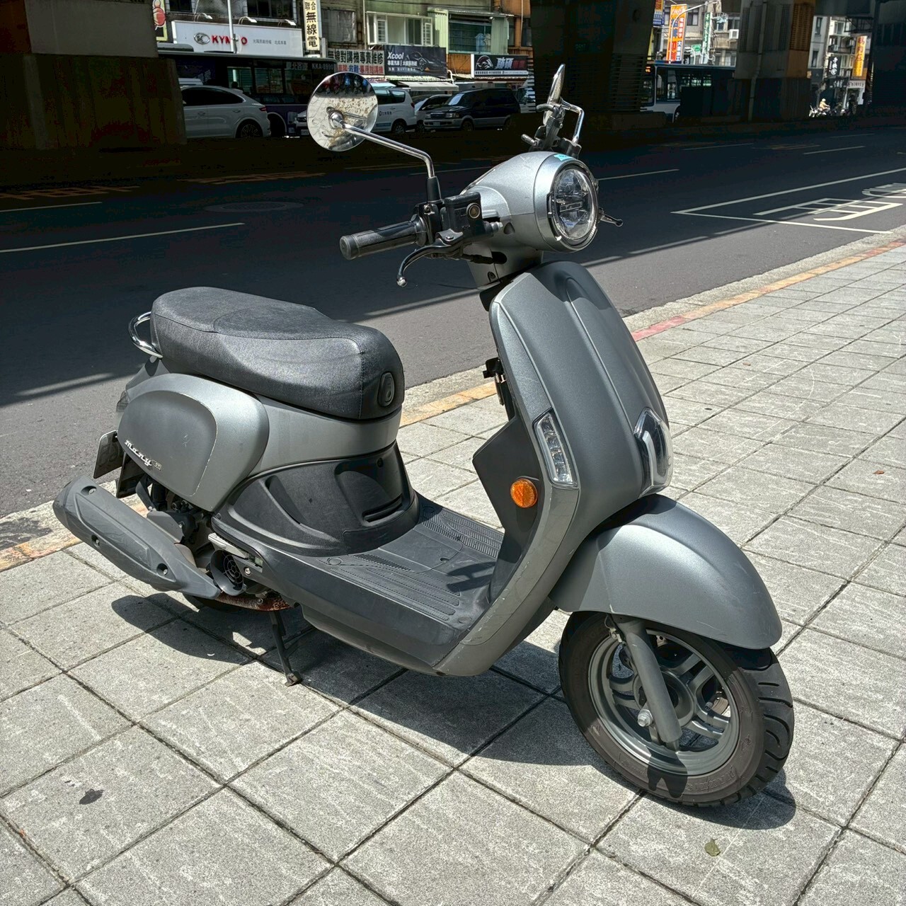 LINE_ALBUM_Many_5565_260713_2