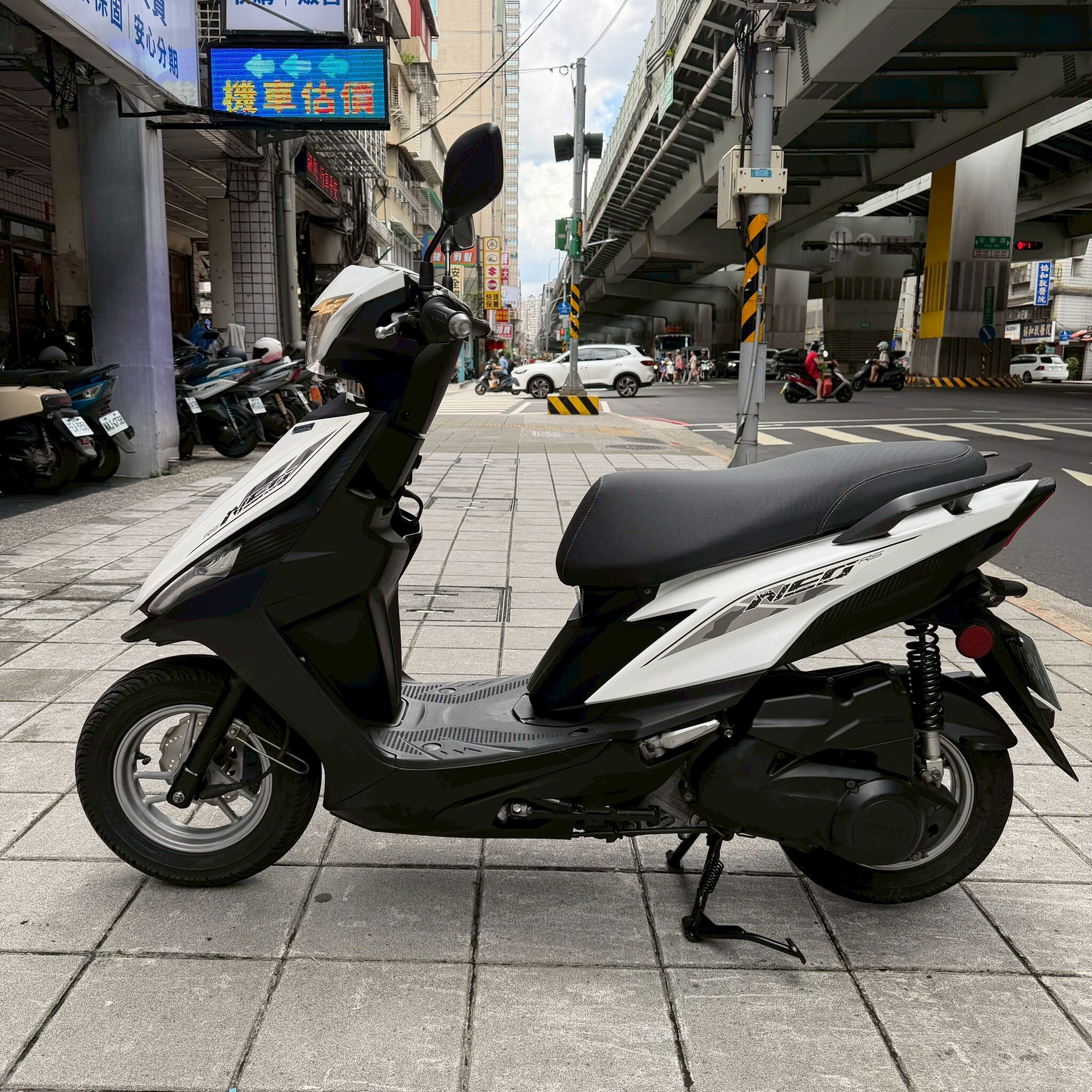 LINE_ALBUM_RS NEO_1928_260714_4