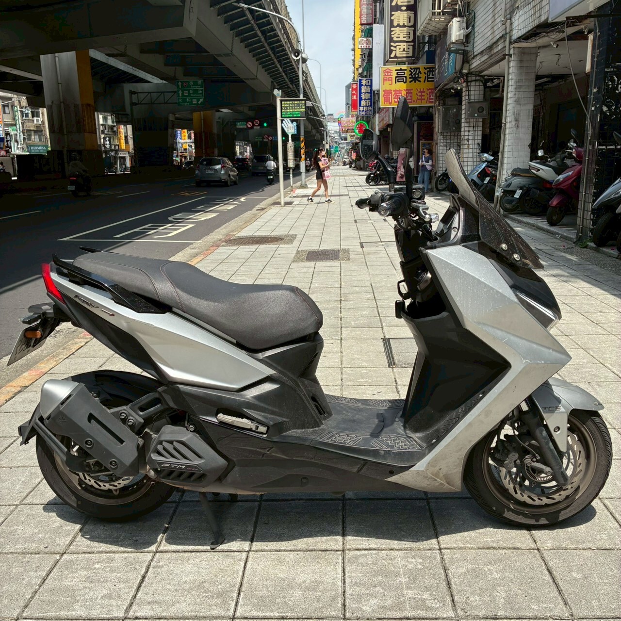 LINE_ALBUM_KRV180_8839_260715_1