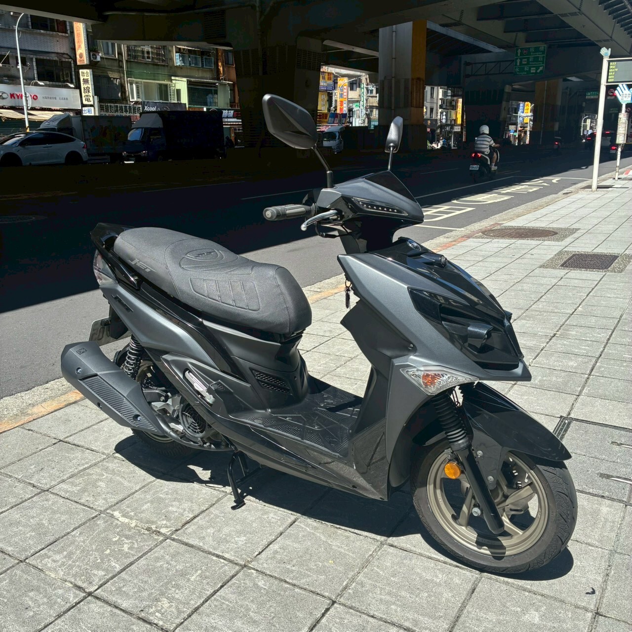 LINE_ALBUM__8905_260717_2