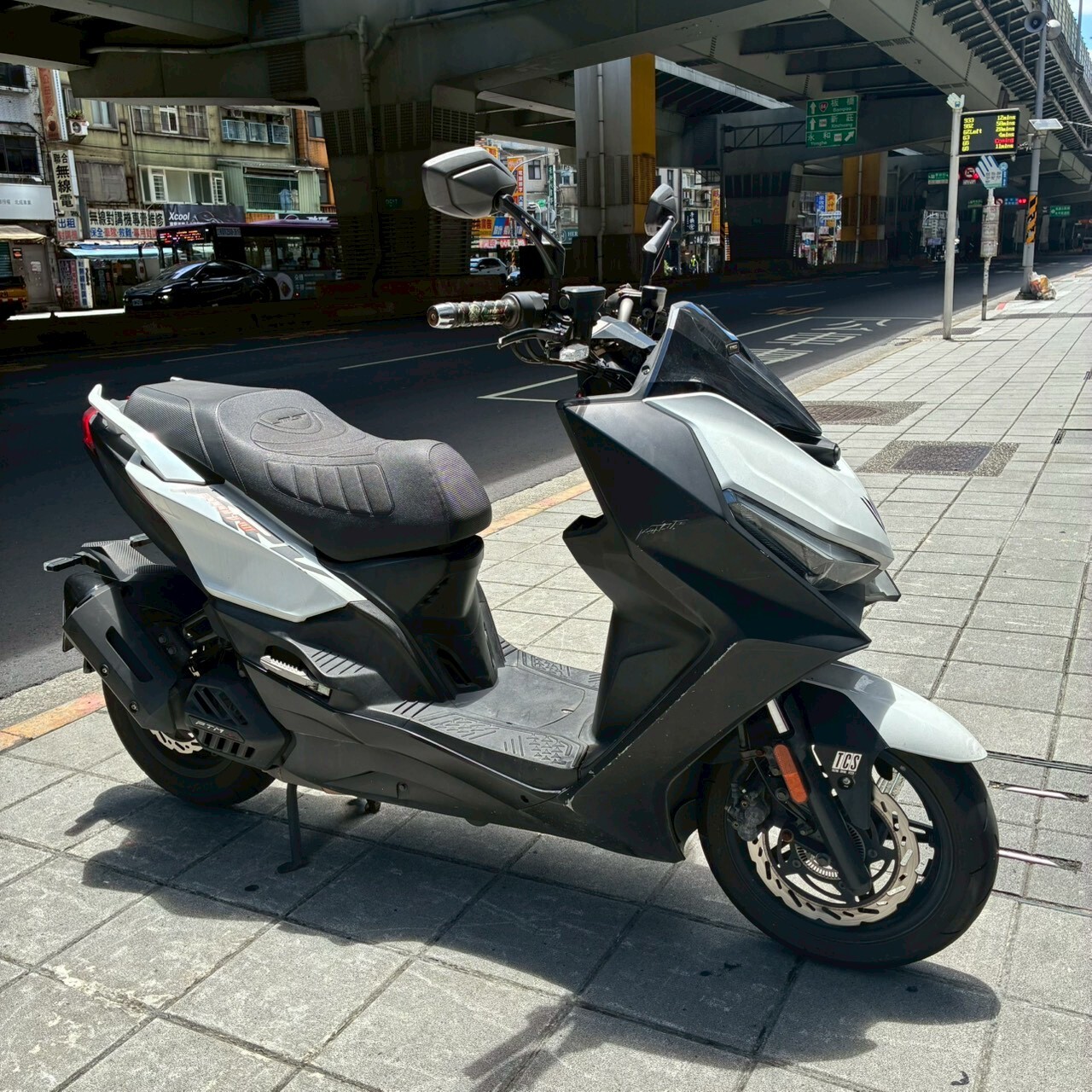 LINE_ALBUM_KRV_2271_260717_2