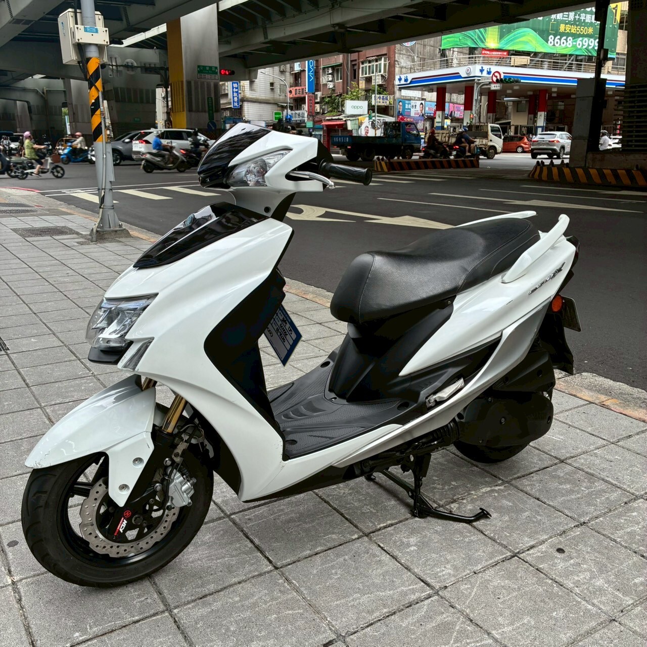 LINE_ALBUM__7020_260720_4