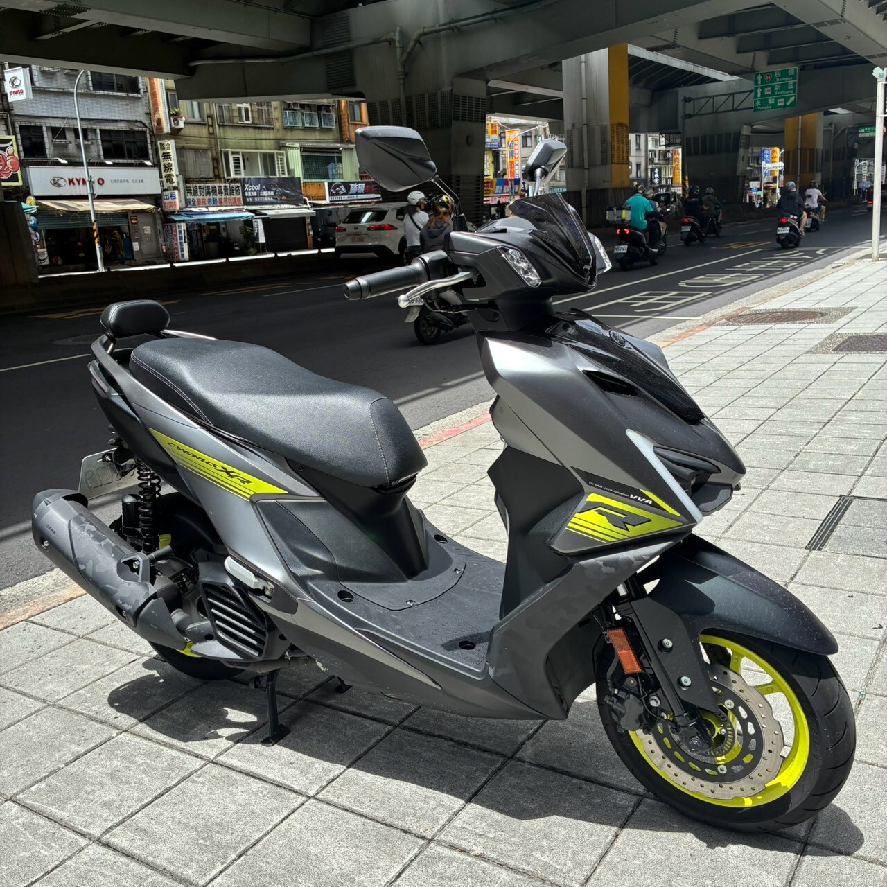 LINE_ALBUM__6229_260724_2
