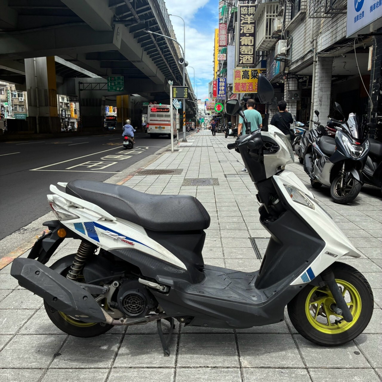 LINE_ALBUM_Z1 attila_6765_260724_1