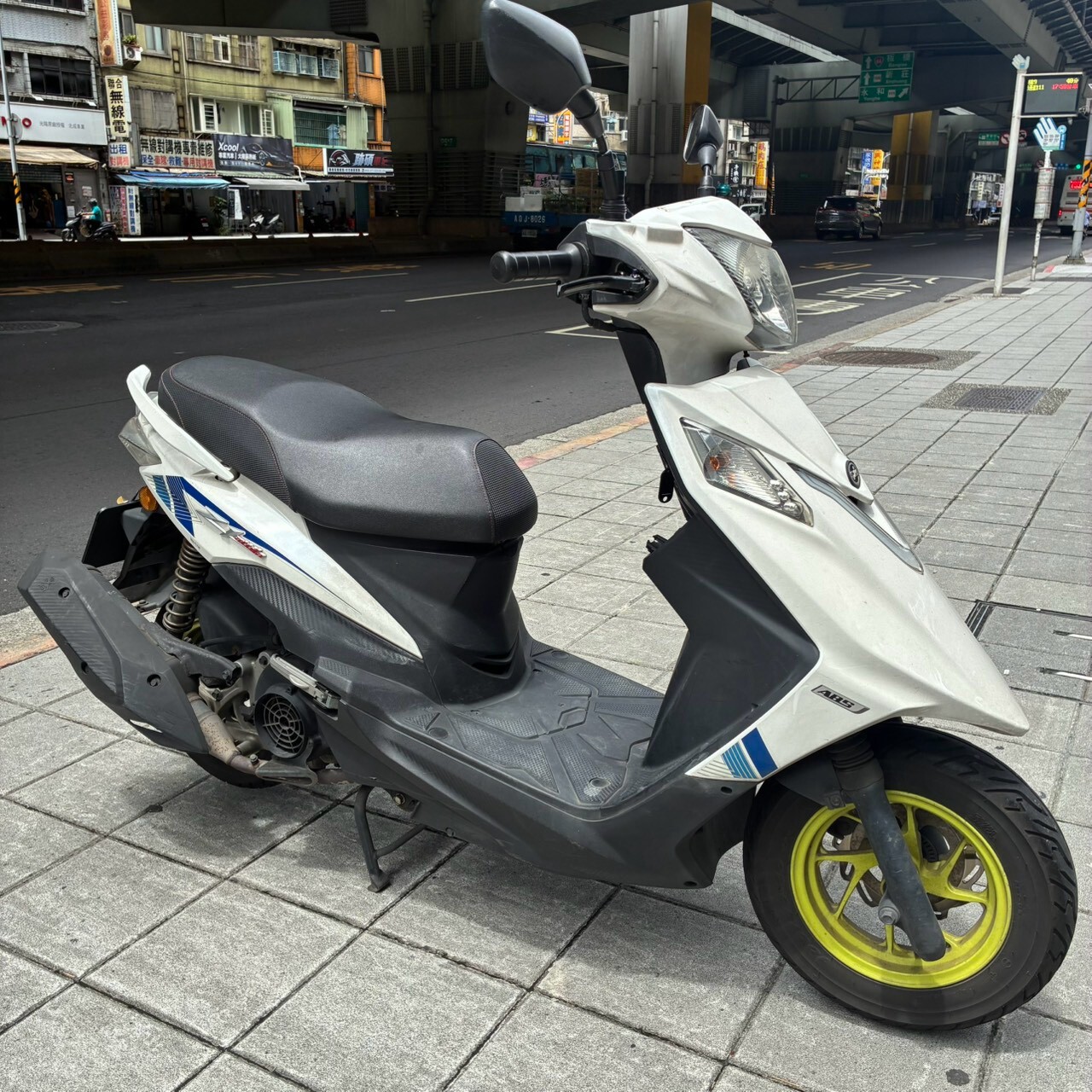 LINE_ALBUM_Z1 attila_6765_260724_2