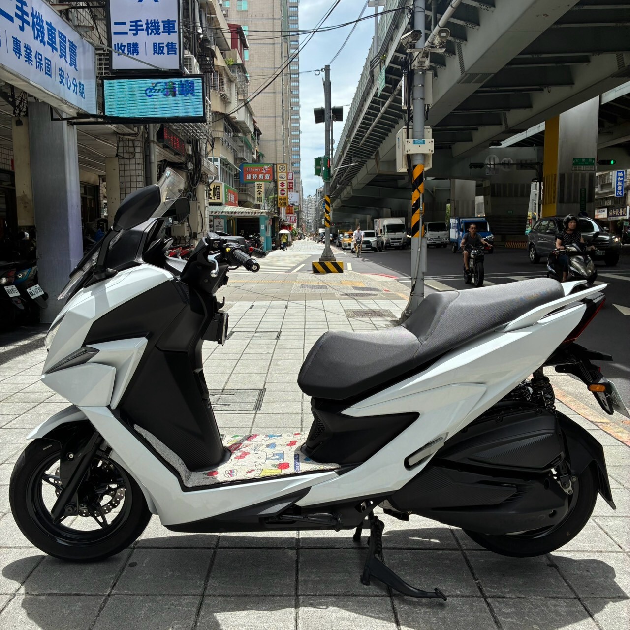 LINE_ALBUM__5779_260724_5