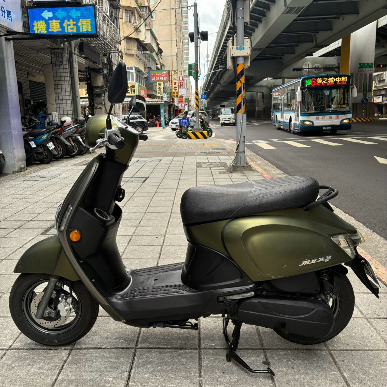 LINE_ALBUM__3662_260727_1