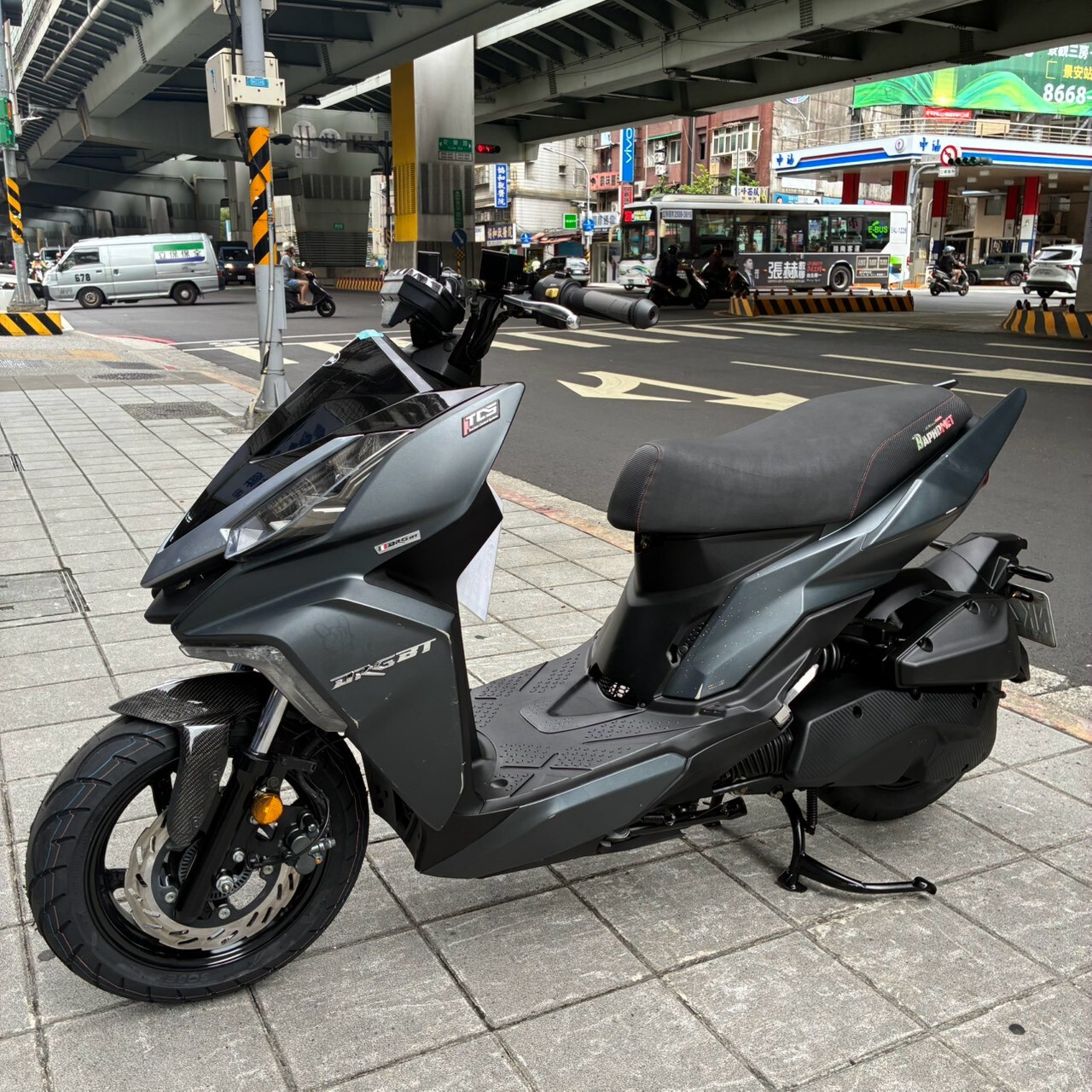 LINE_ALBUM__5125_260727_2
