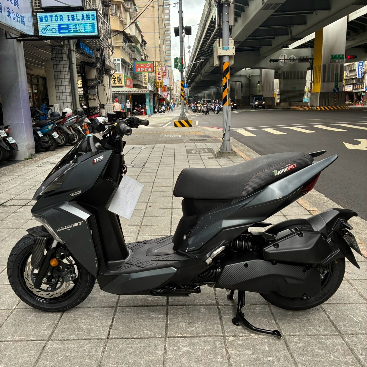 LINE_ALBUM__5125_260727_1