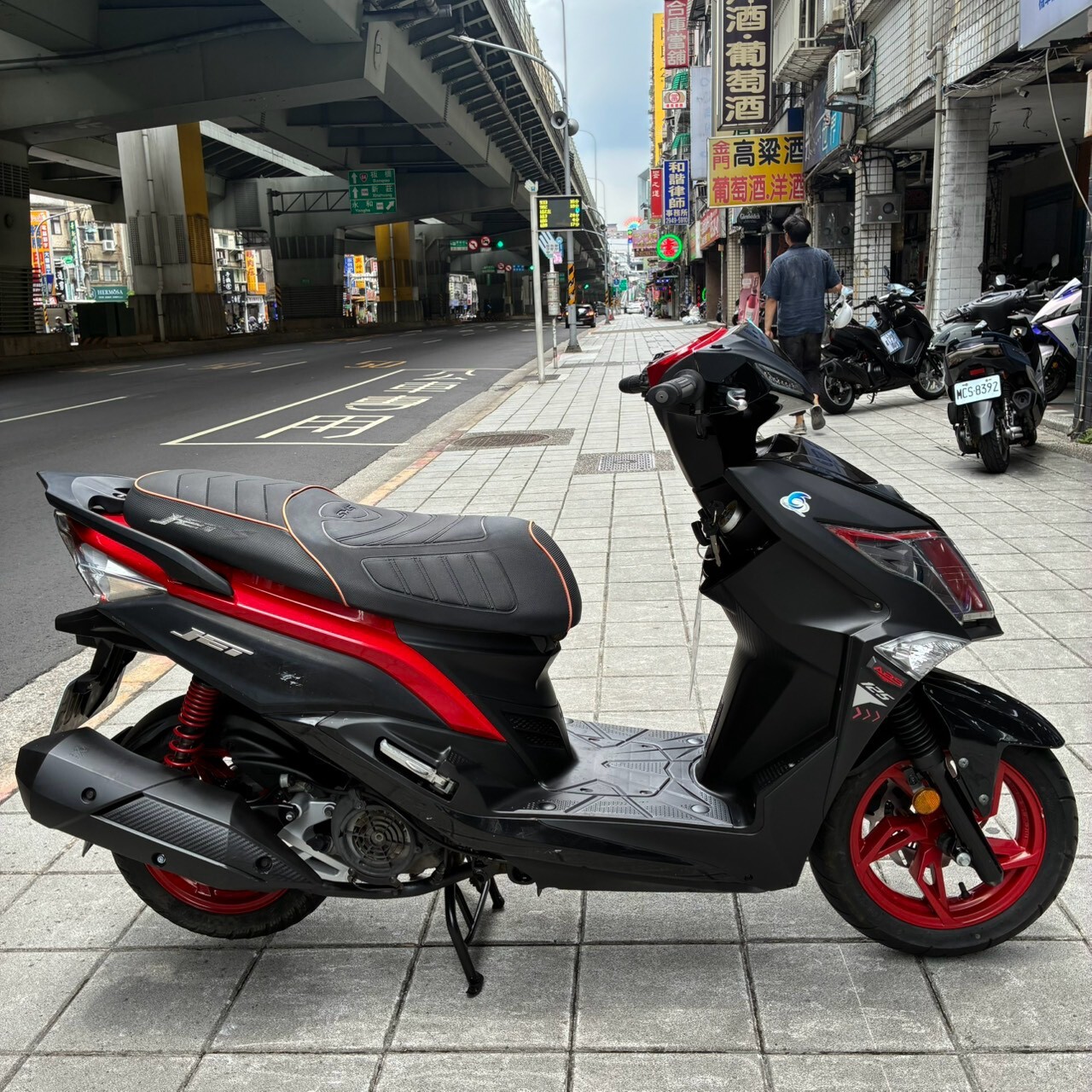 LINE_ALBUM__2105_260727_5