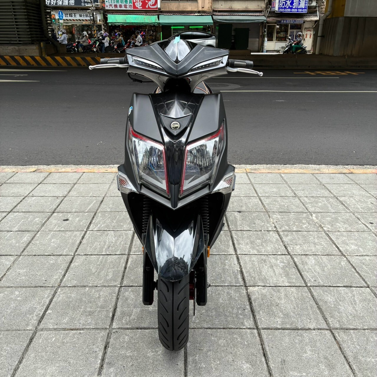 LINE_ALBUM__2105_260727_3