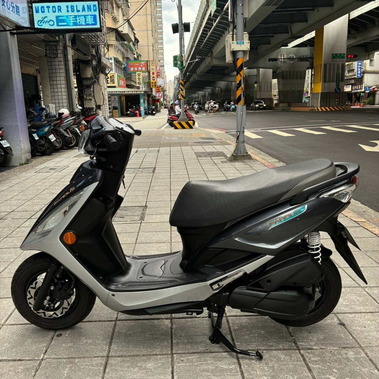 LINE_ALBUM__1785_260727_1