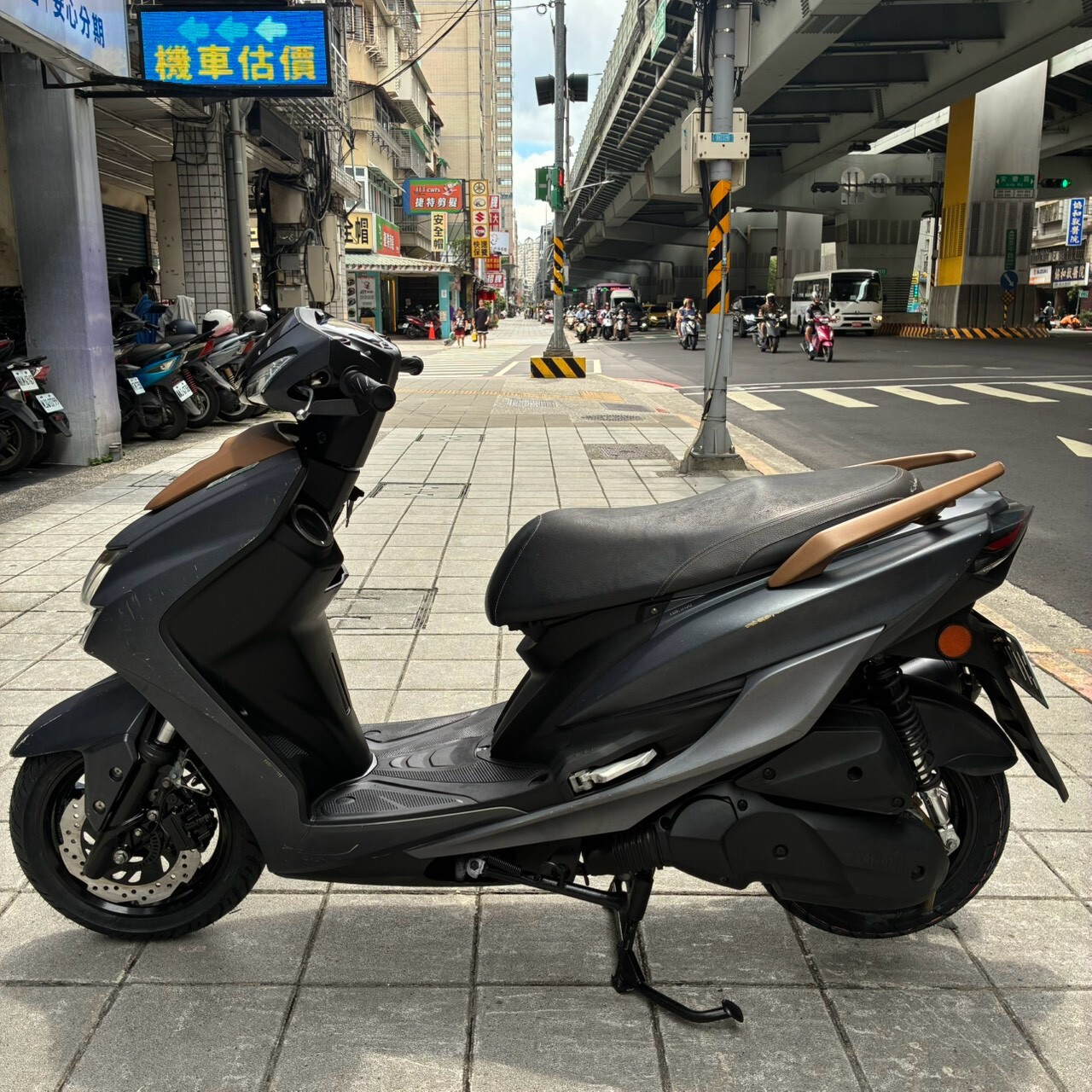 LINE_ALBUM__1133_260727_1