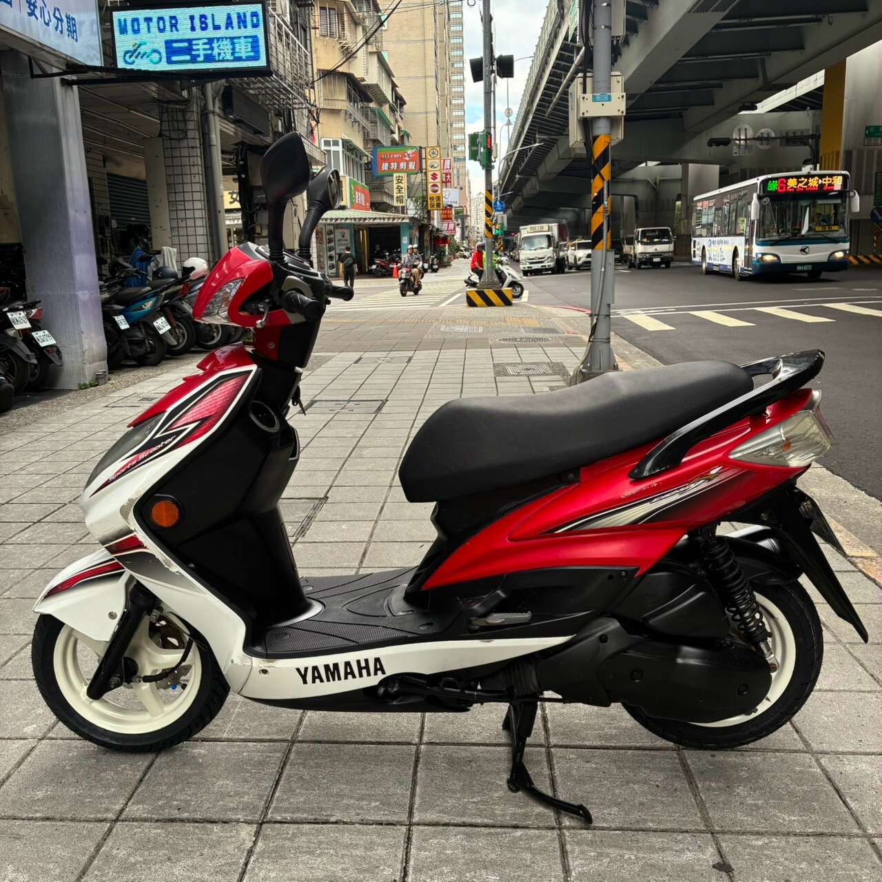 LINE_ALBUM__198_260727_1