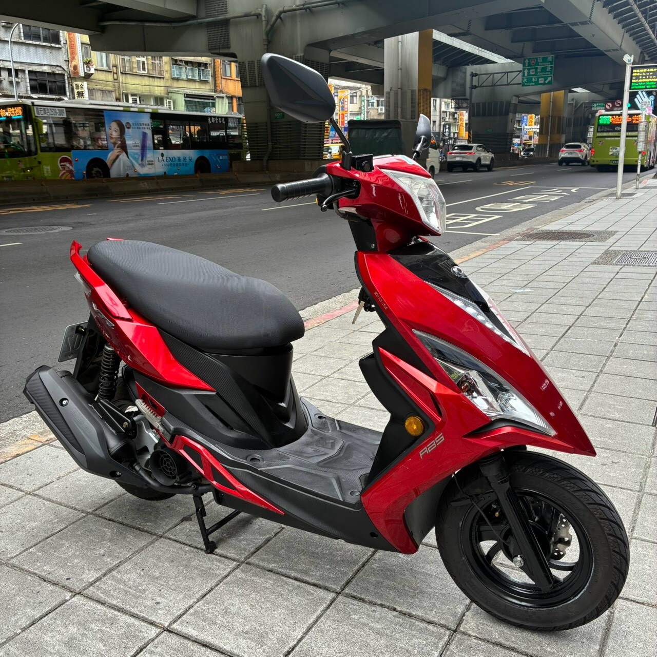 LINE_ALBUM__1302_260727_4