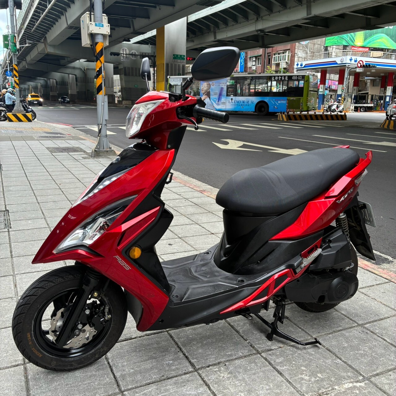 LINE_ALBUM__1302_260727_2