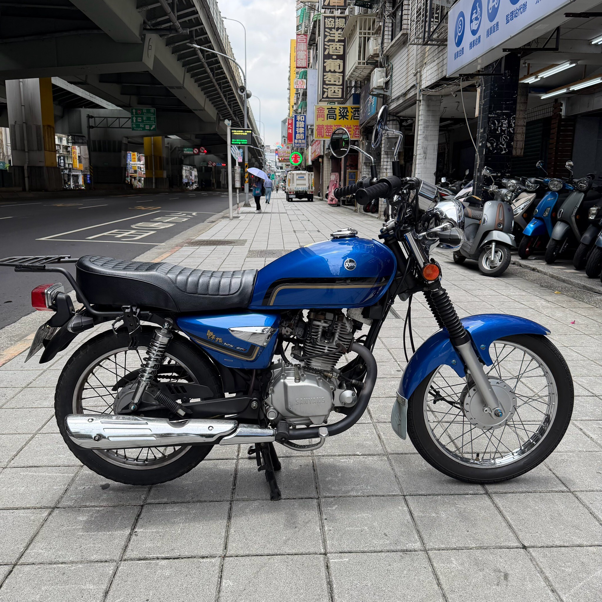 LINE_ALBUM__8053_260727_9