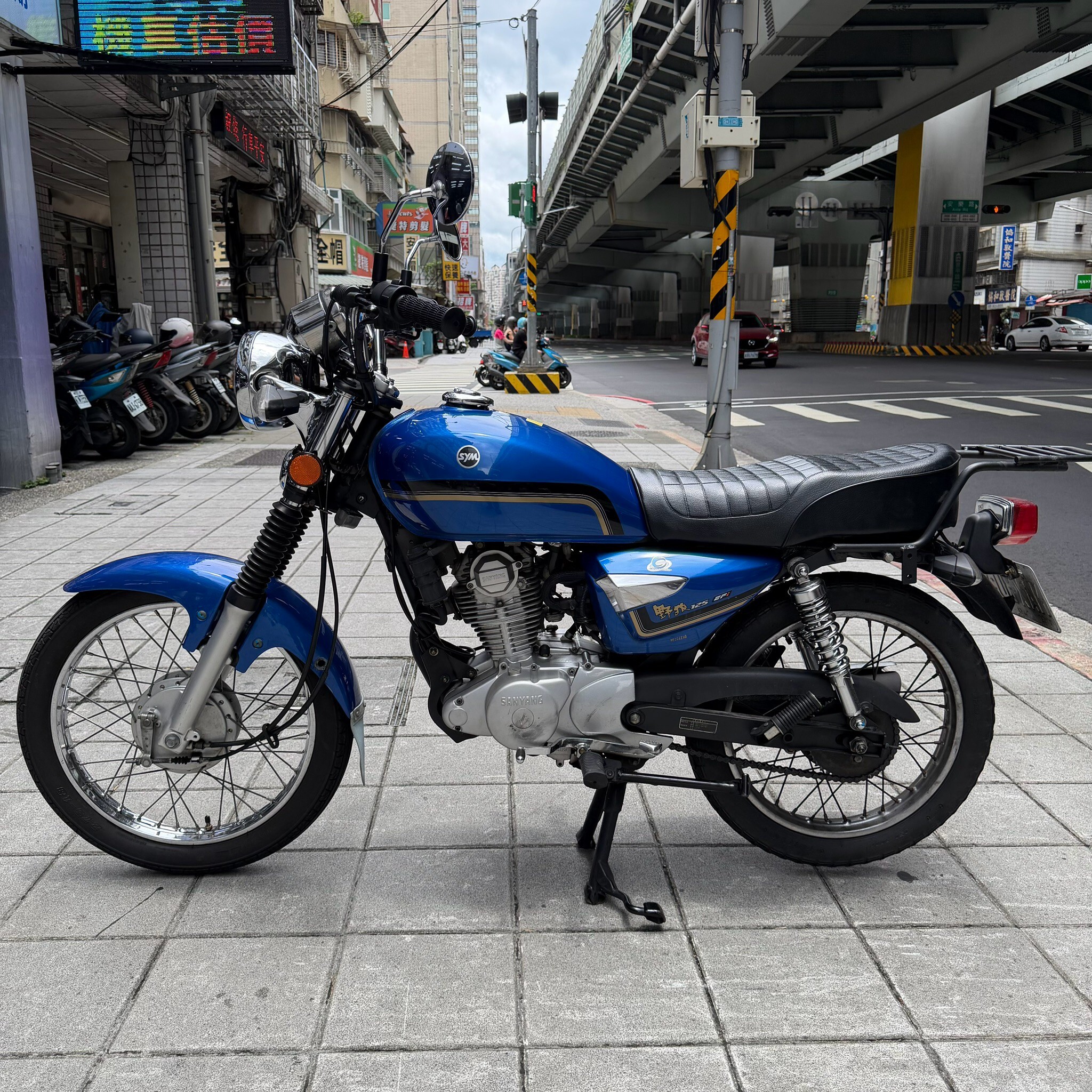 LINE_ALBUM__8053_260727_8