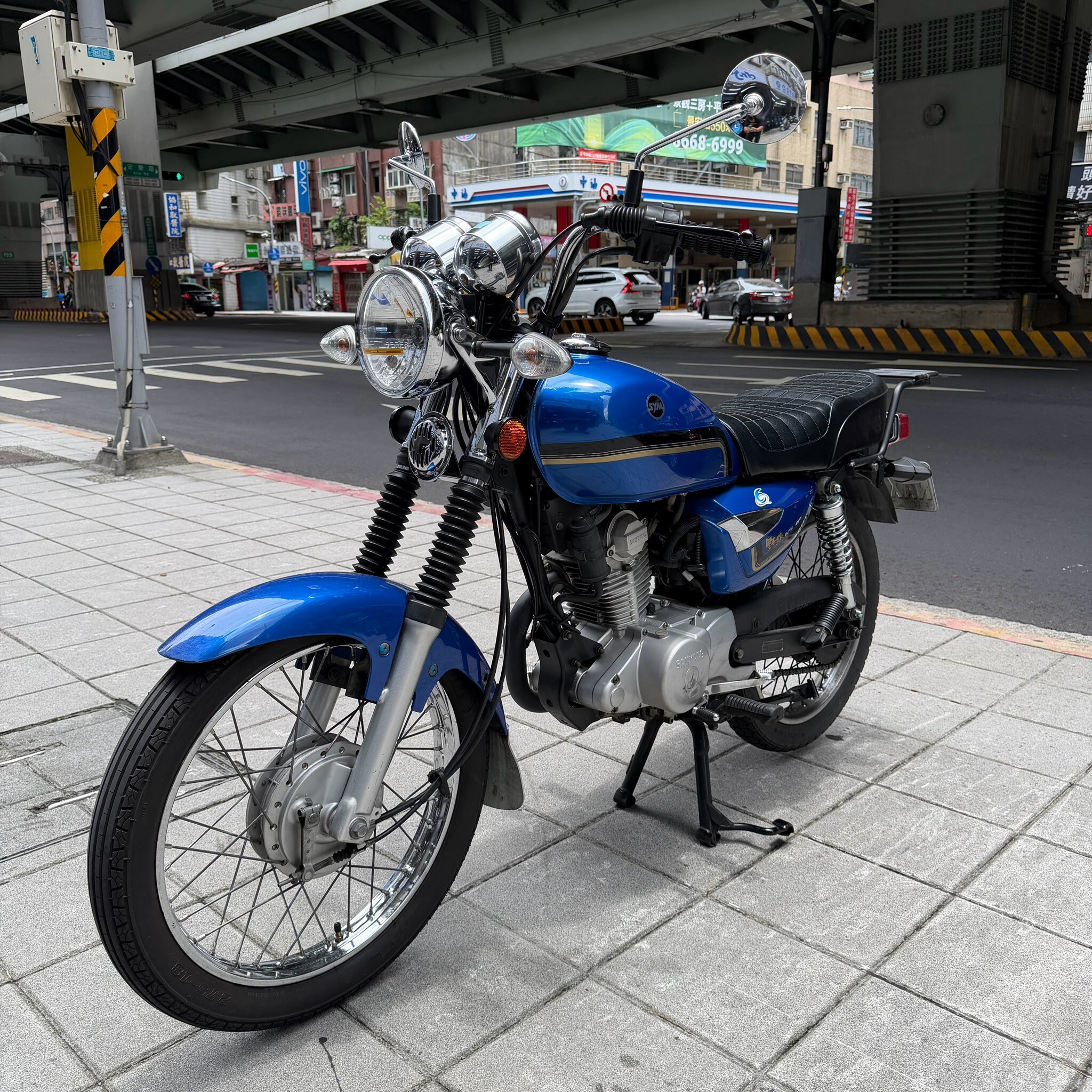LINE_ALBUM__8053_260727_6