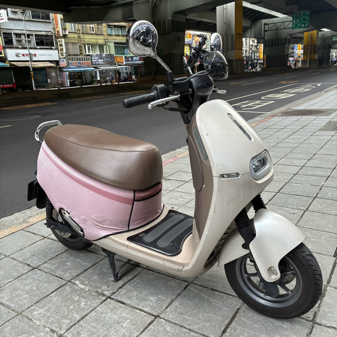 LINE_ALBUM_狗肉Delight_6896_260727_2