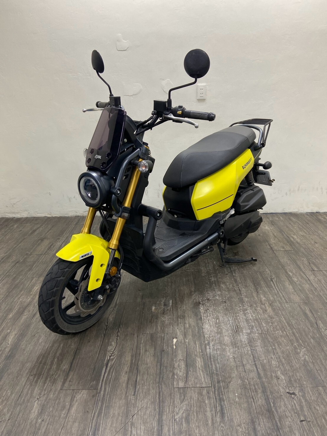 LINE_ALBUM_KRN 125_2833_260728_2