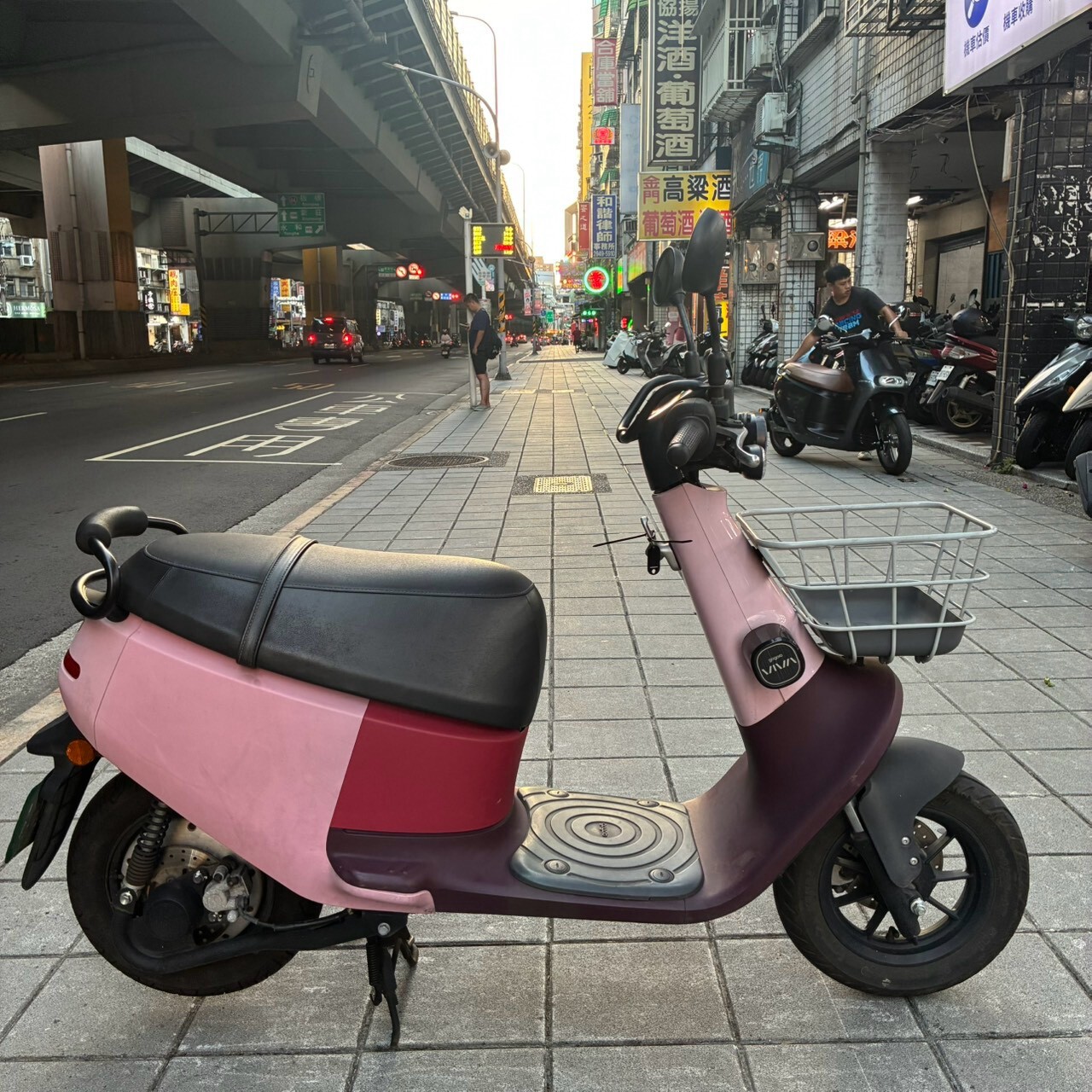 LINE_ALBUM_狗肉VIVA_8551_260804_1