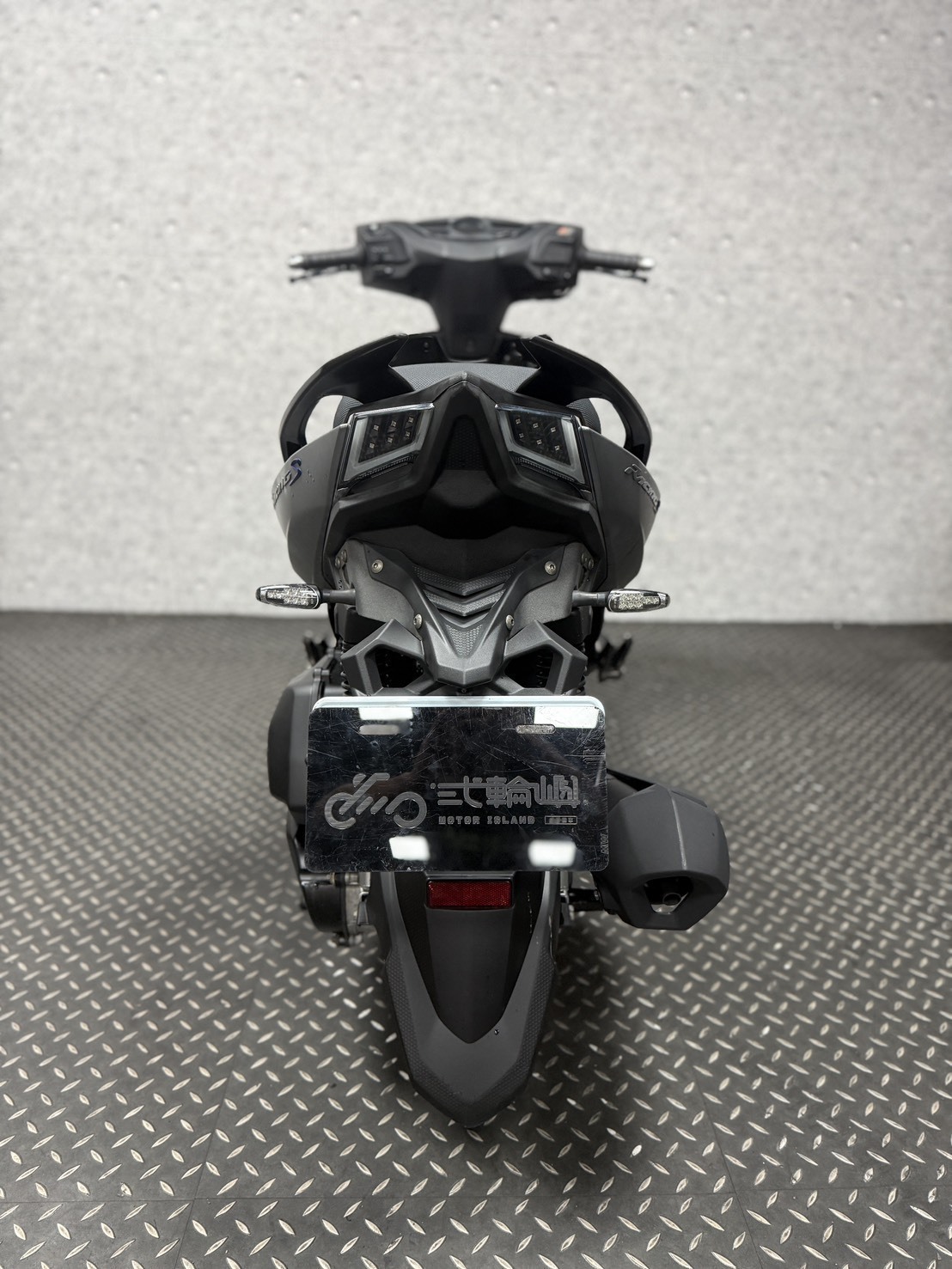 S__305971218