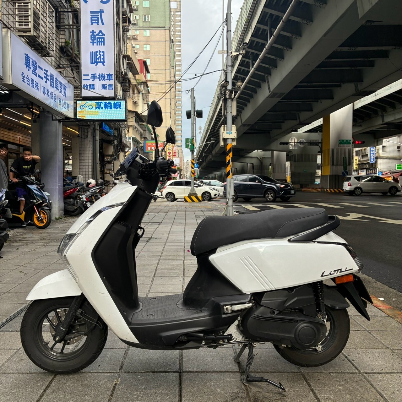 LINE_ALBUM__2031_260809_5