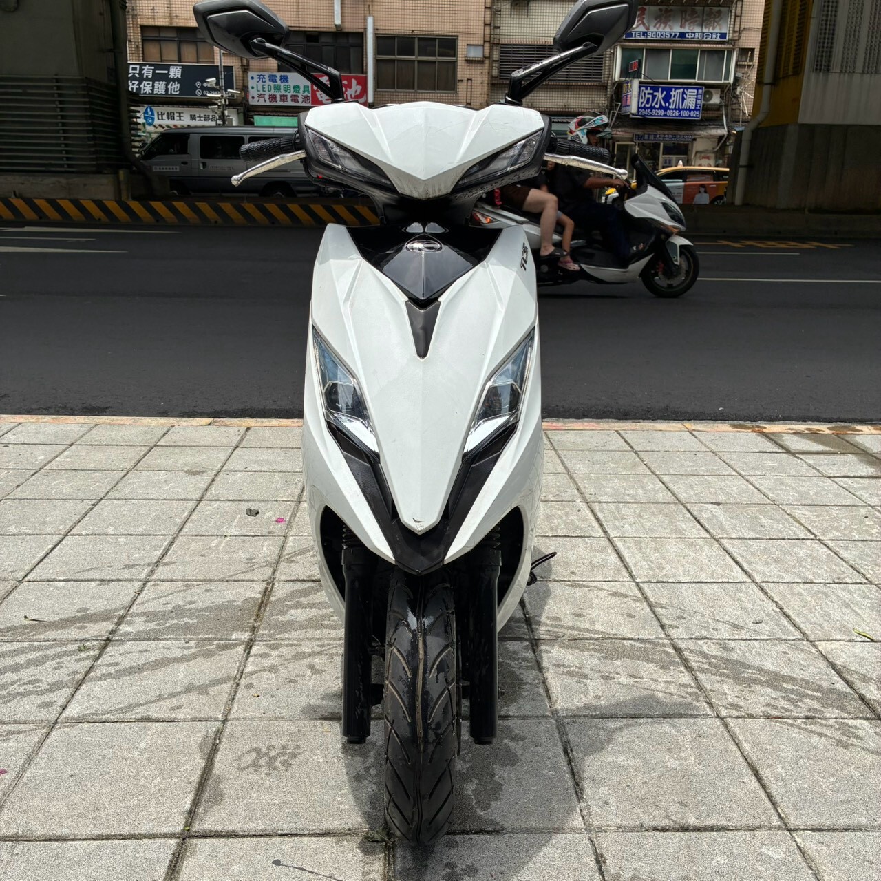 LINE_ALBUM_VJR_3801_260810_3