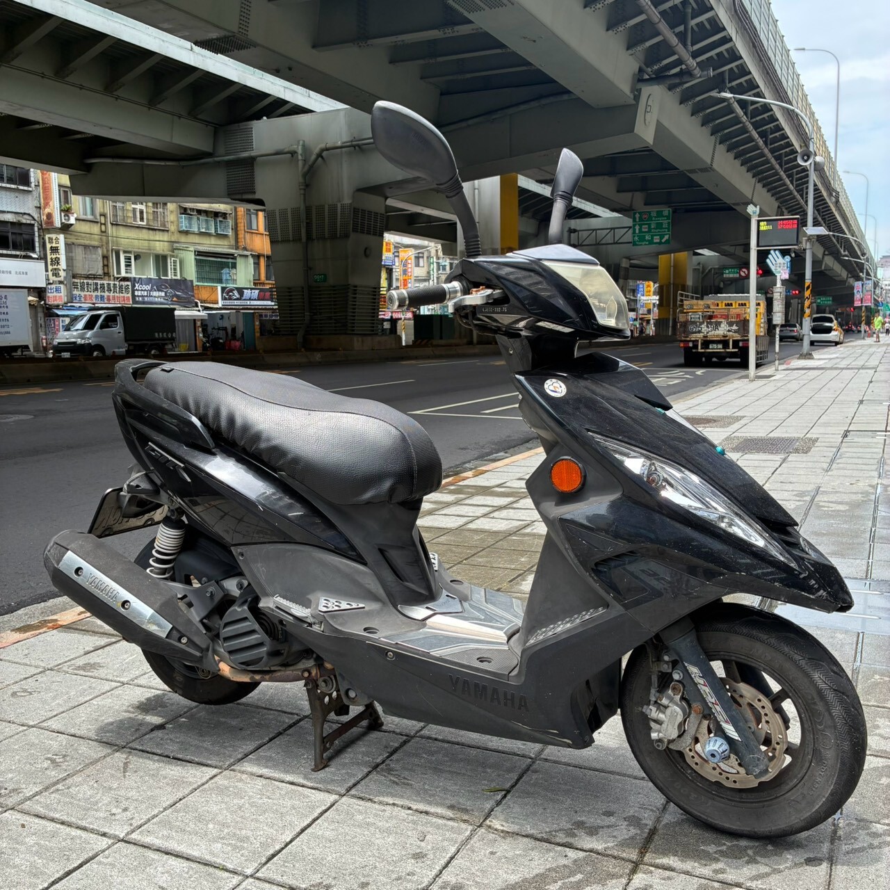 LINE_ALBUM_GTR_790_260810_2