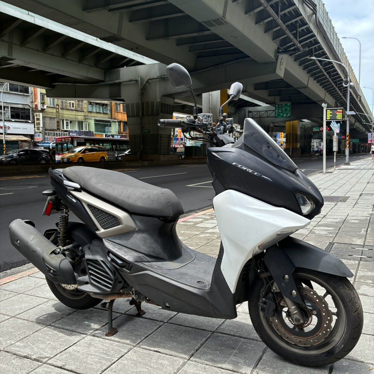 LINE_ALBUM_Force2.0_0593_260810_2