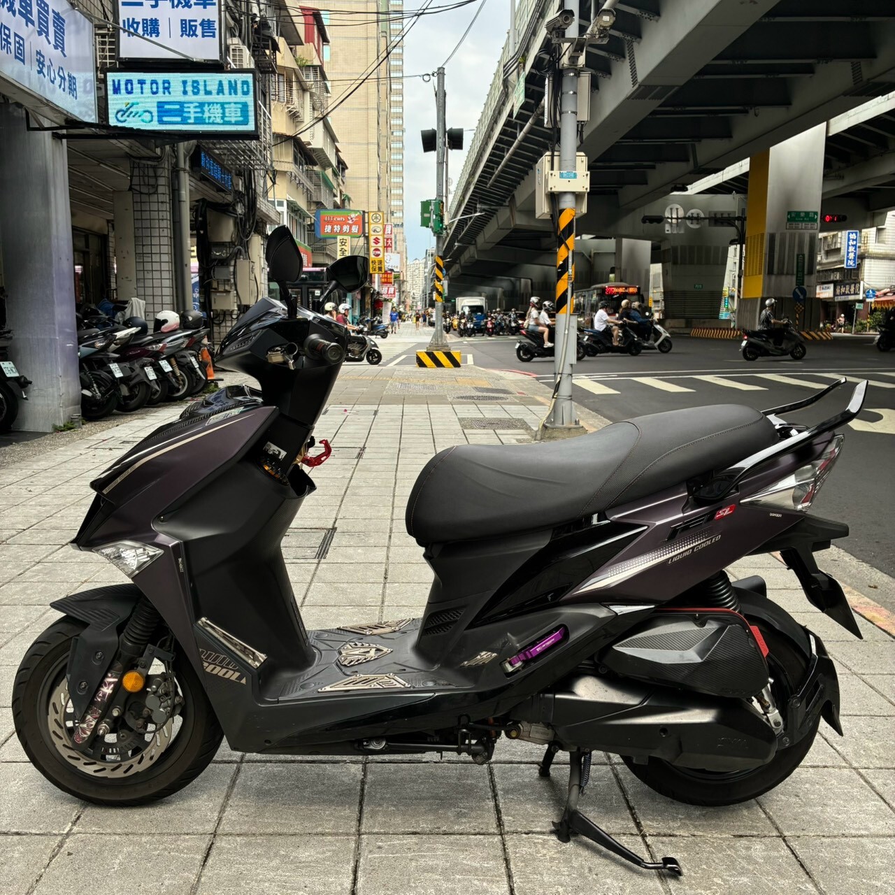 LINE_ALBUM_JET_3793_260810_5