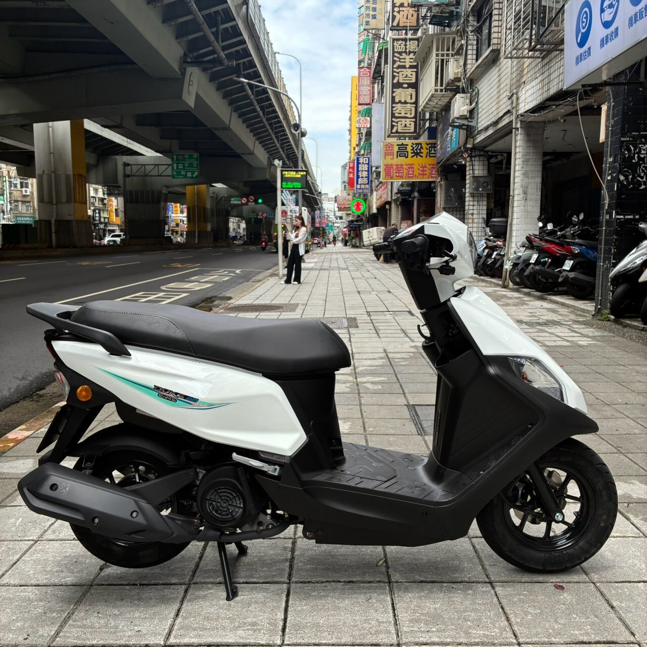 LINE_ALBUM__5201_260811_1