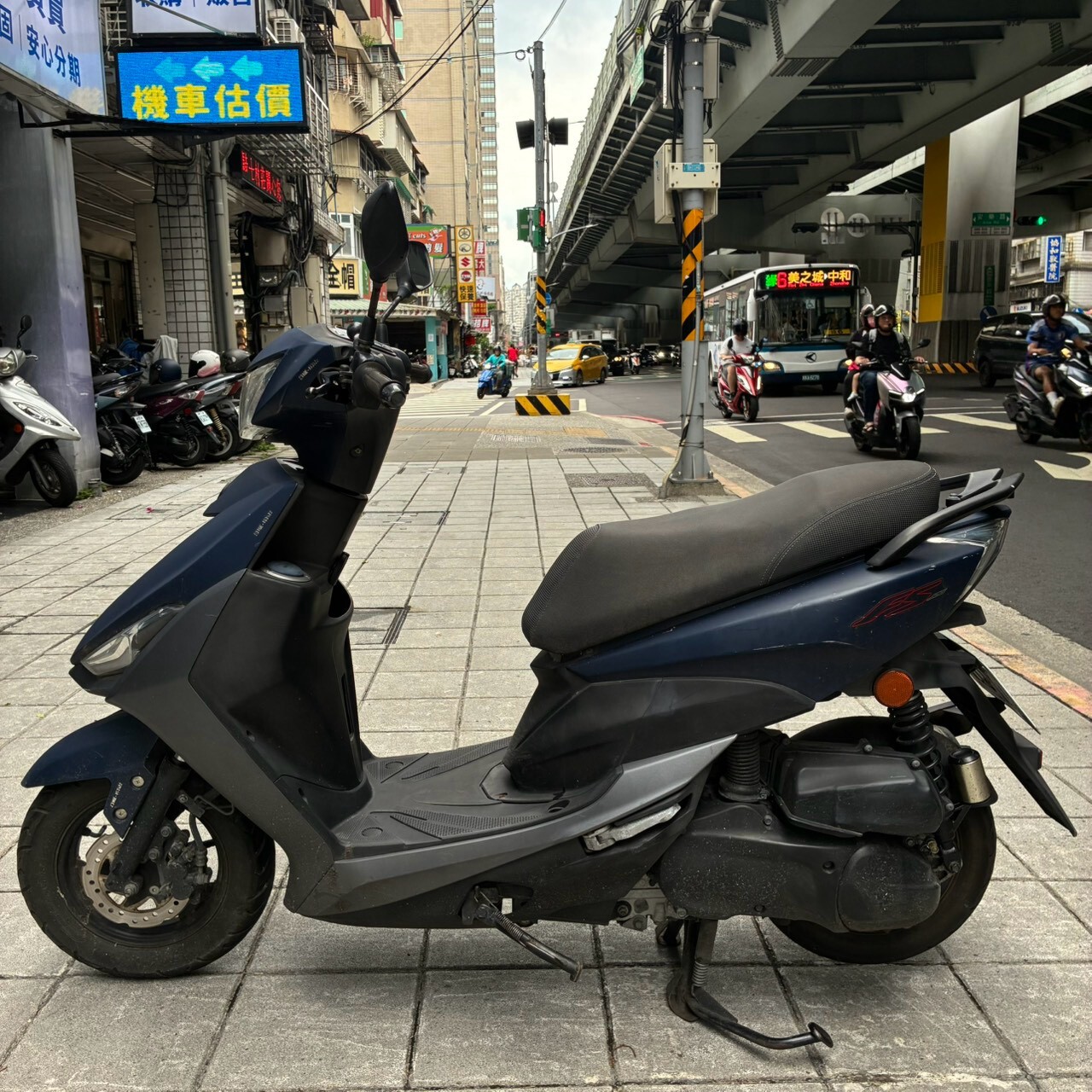 LINE_ALBUM_JOG_6266_260811_5