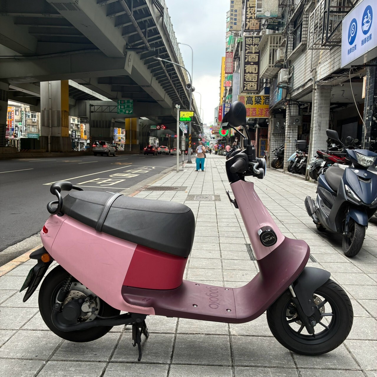 LINE_ALBUM__7558_260811_1
