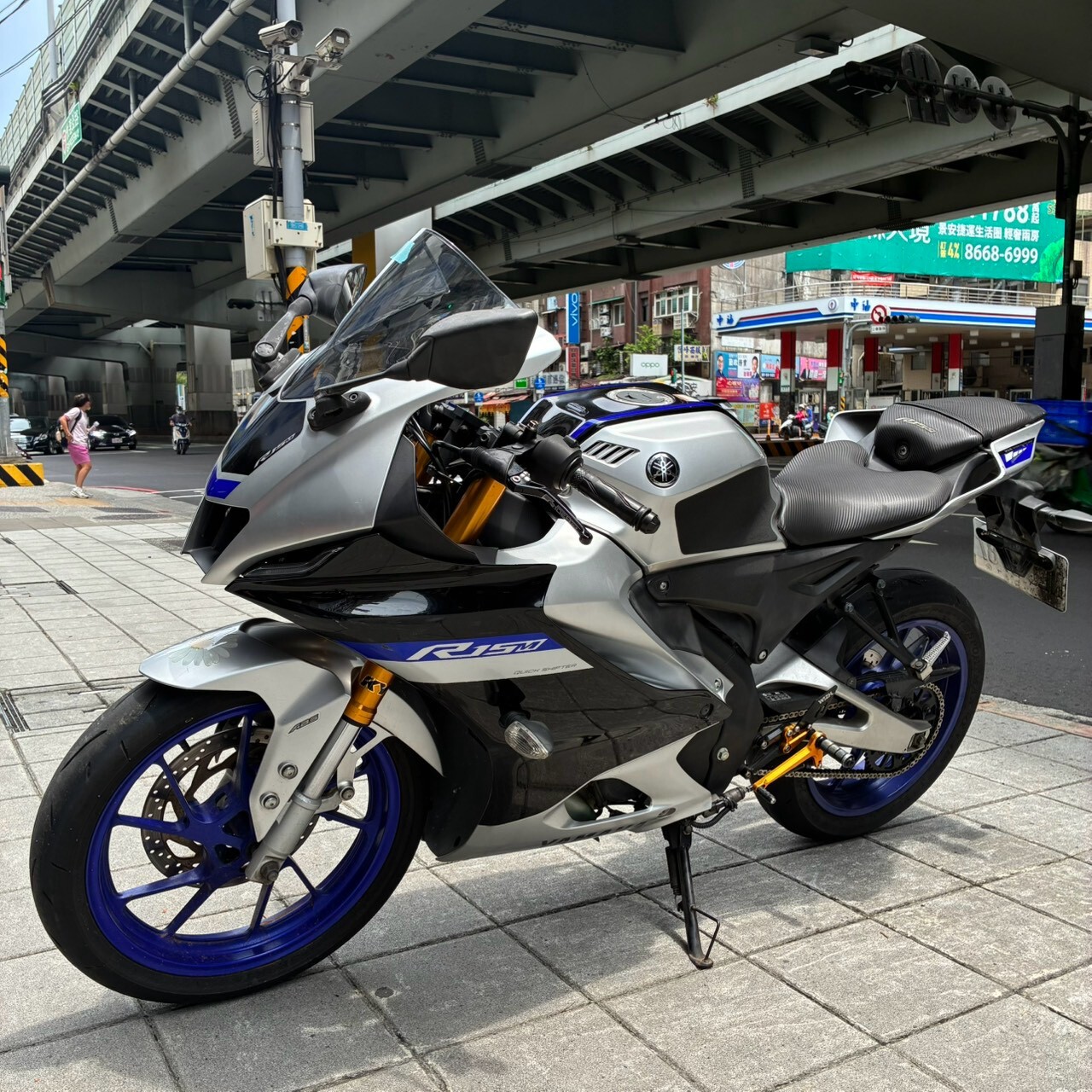 LINE_ALBUM_R15m v4_3987_260813_4