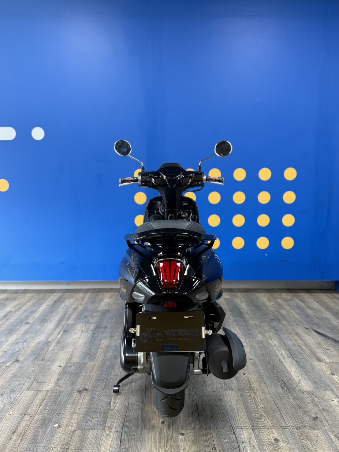 line_oa_chat_260813_151827_group_3