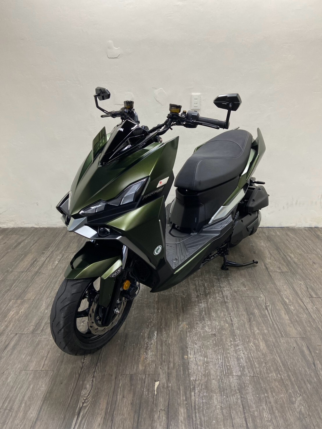LINE_ALBUM__0113_260828_2