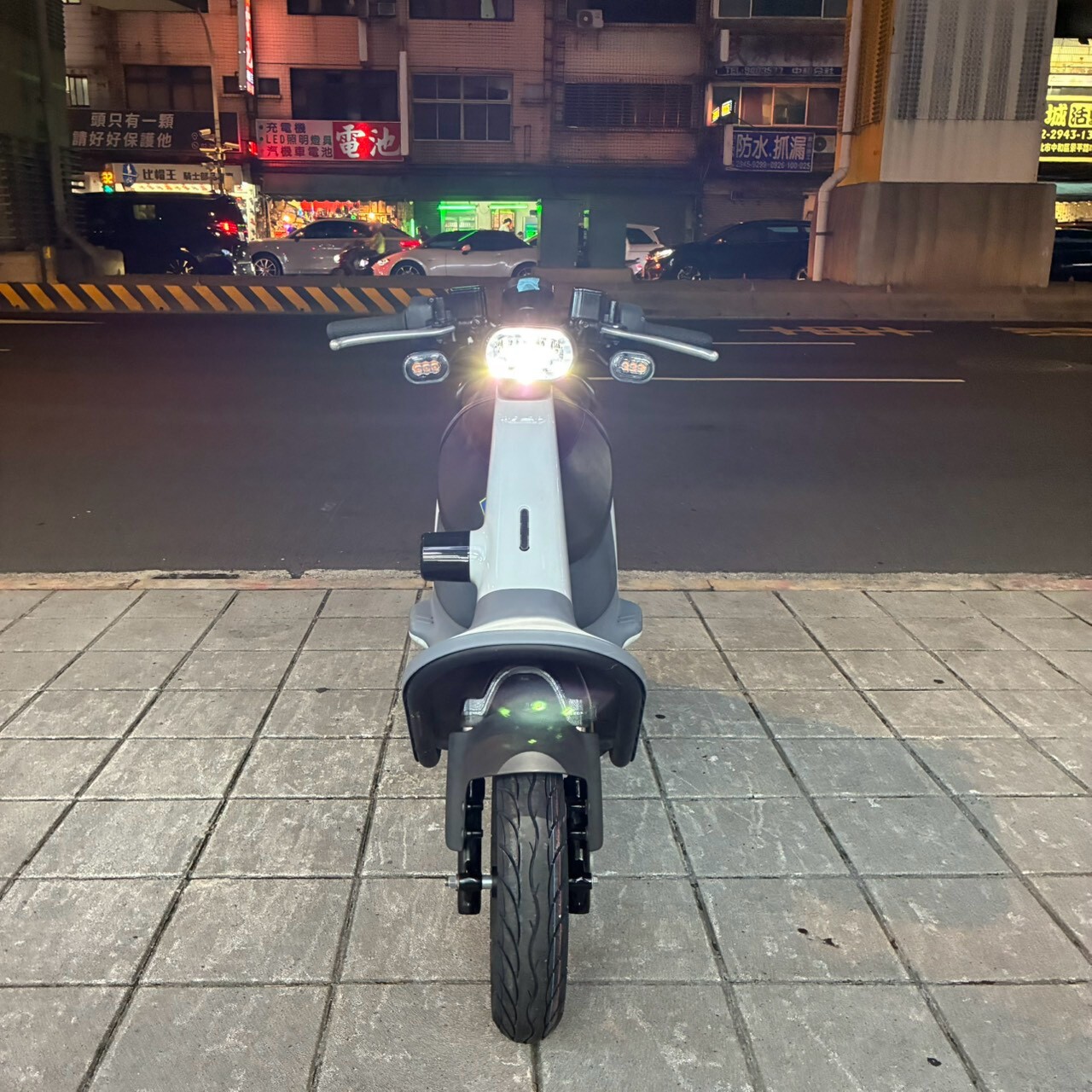 LINE_ALBUM__0377_260831_3
