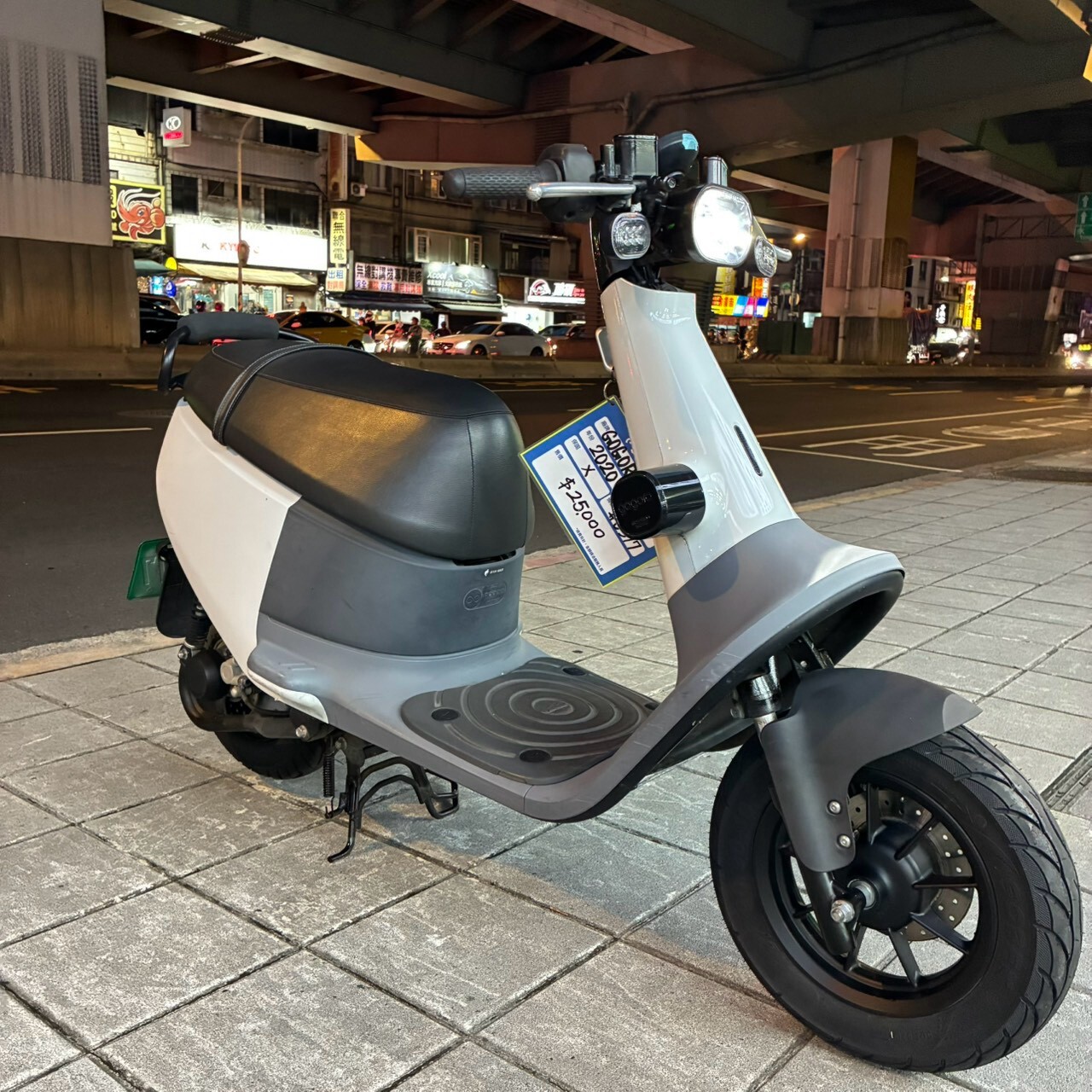 LINE_ALBUM__0377_260831_2