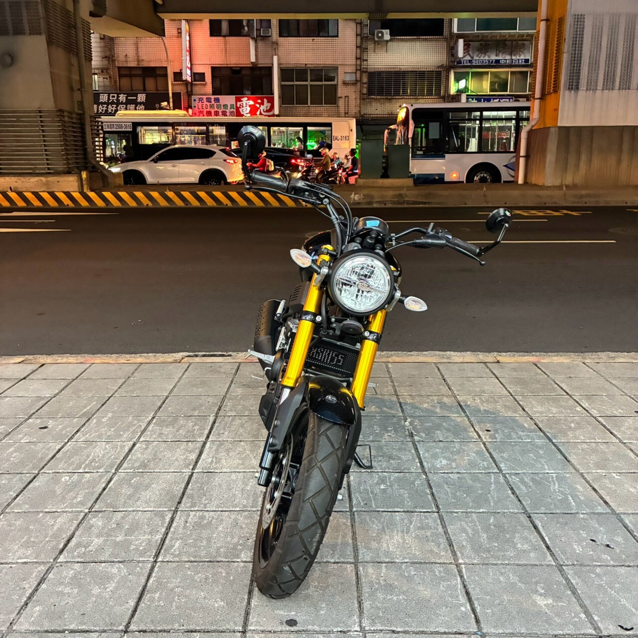 LINE_ALBUM__3150_260831_3