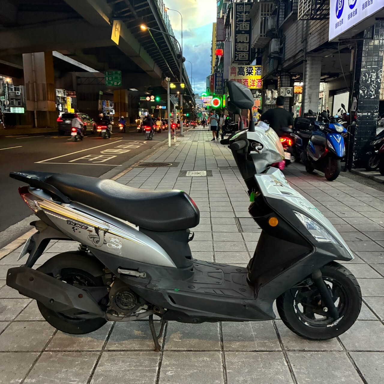 LINE_ALBUM_迪爵_5913_260831_1