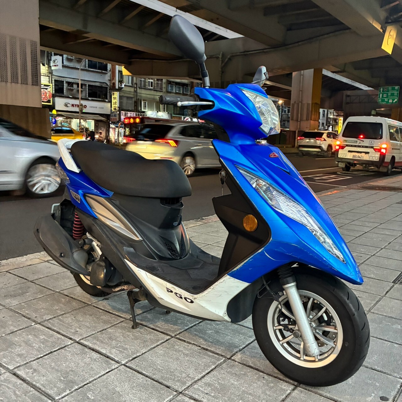 LINE_ALBUM_BON_8195_260831_2